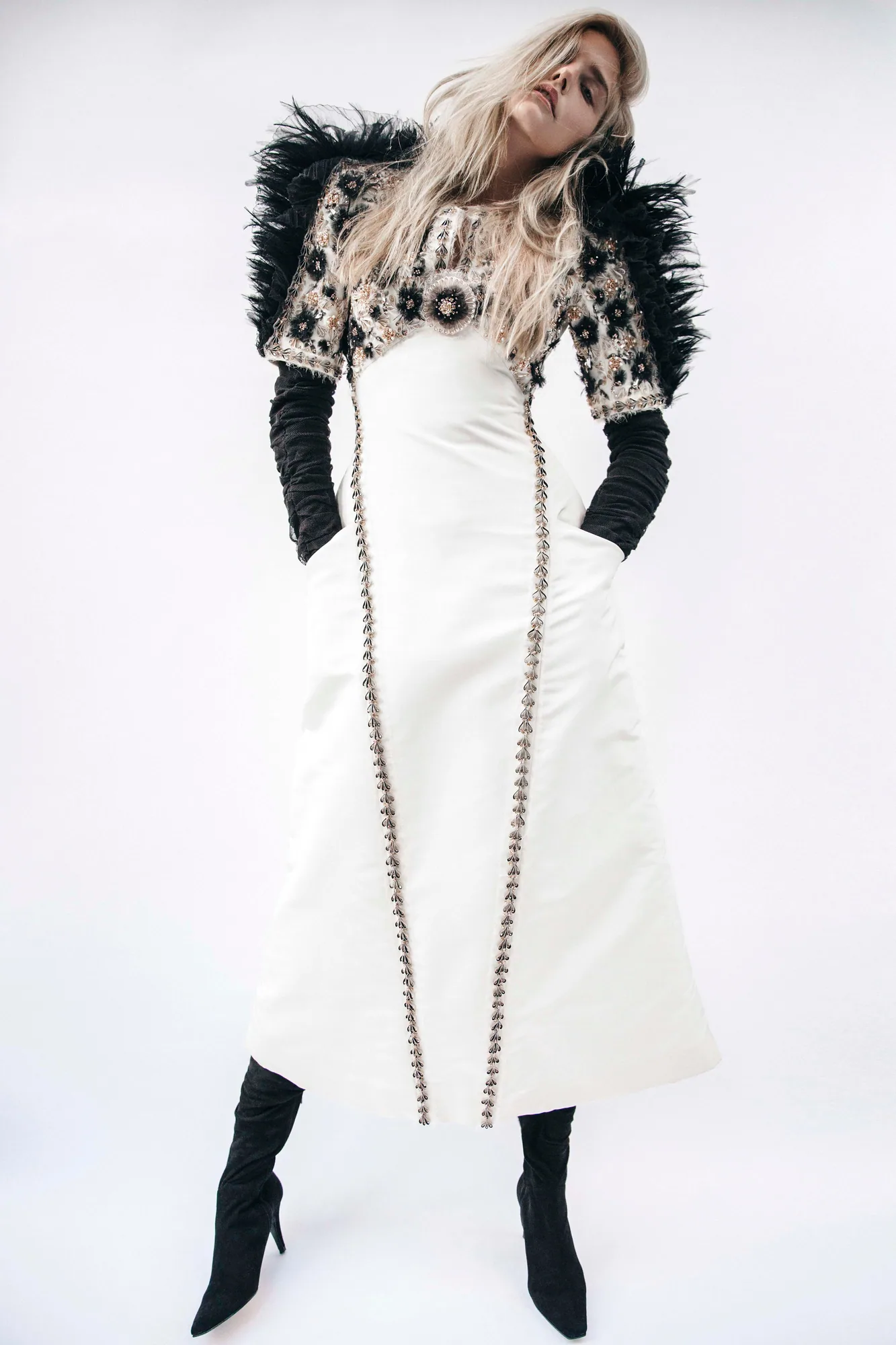 Editorial fashion photograph by Renata Kaveh